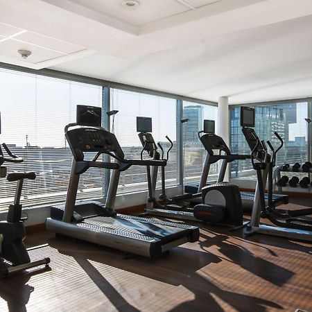 Courtyard By Marriott Duesseldorf Hafen Hotel Екстериор снимка
