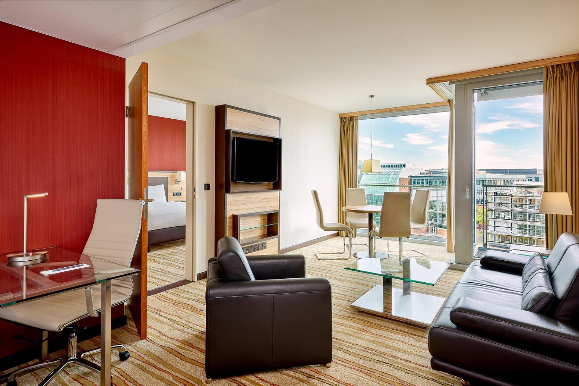 Courtyard By Marriott Duesseldorf Hafen Hotel Екстериор снимка
